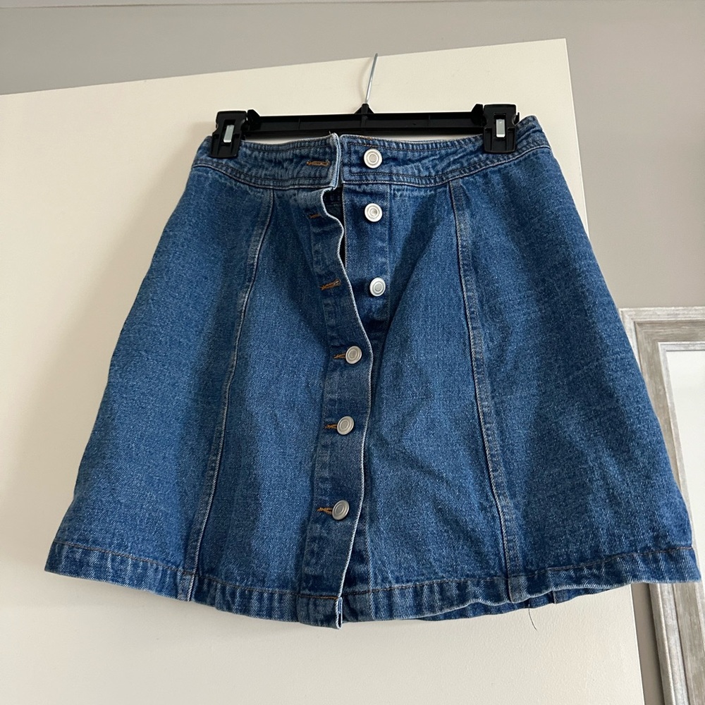 Jean skirt good for all seasons